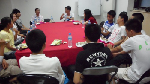 杏吧原创
学生与贵州学生交流座谈